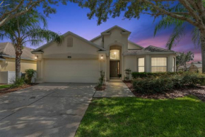 Cozy 4 Bedrooms Next to DisneyPrivate Pool
